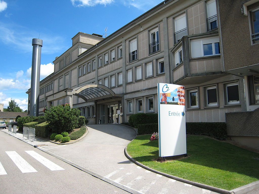 Campagne de vaccination en deux temps au Centre Hospitalier de Saint-Junien, en Haute-Vienne.