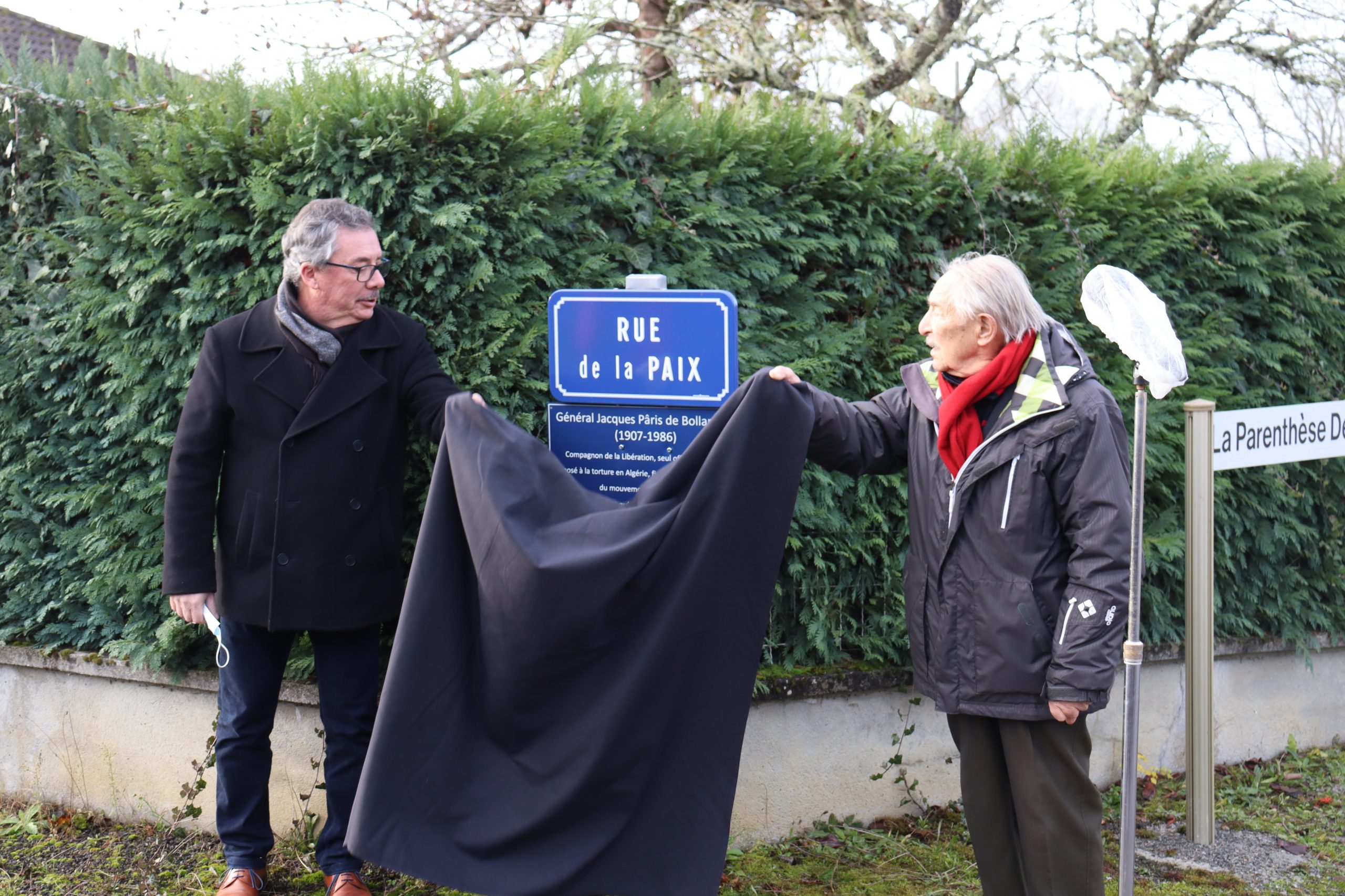 Saint-Junien :  Une plaque dévoilée en mémoire du général Jacques Pâris de Bollardière