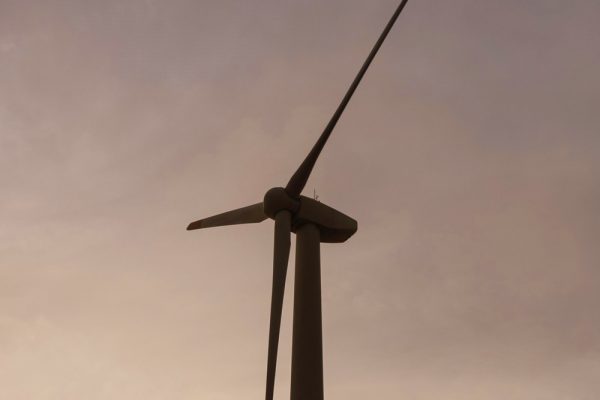 Les vents de la discorde à Javerdat : les opposants aux éoliennes s’organisent