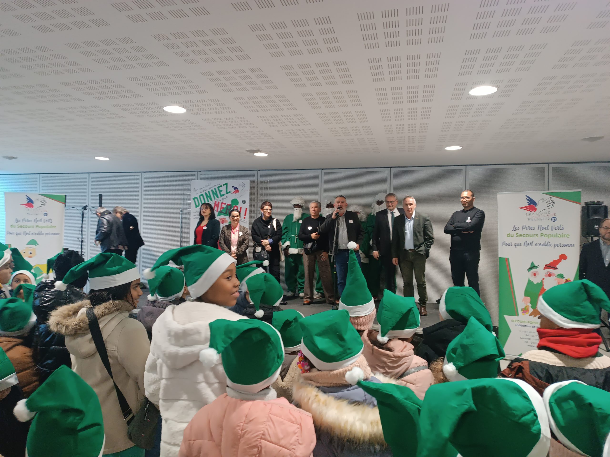 Un Noël pour tous grâce aux Pères Noël Verts