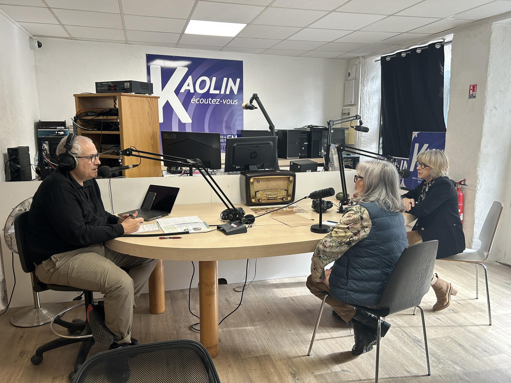 OBJECTIF MUNICIPALES – ANNICK HUCHET/LAURETTE GUEDAN