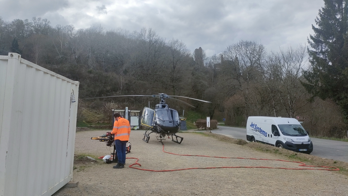 Chalucet: Le Château continue sa cristallisation