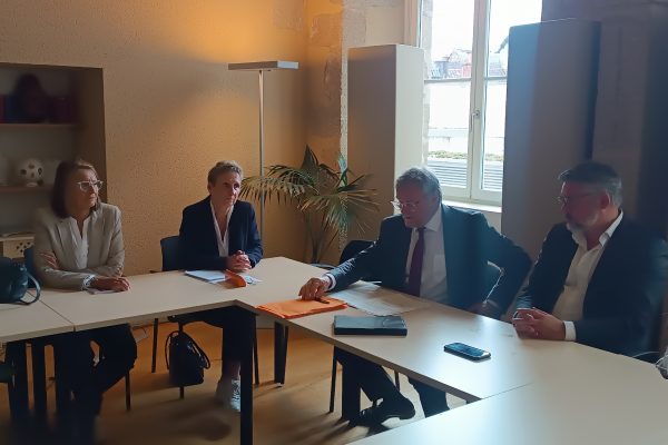 Contrats territoriaux : maires de Haute-Vienne soutenus par le Département