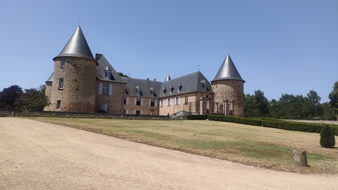 Le Château de Rochebrune offre un vrai retour dans l&rsquo;histoire