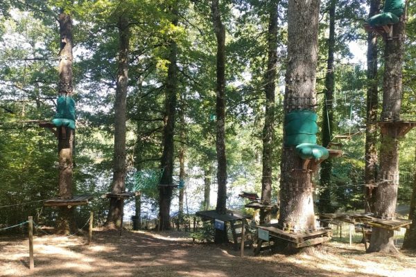 Dordogne: Une base de loisirs dans 100 hectares de verdure