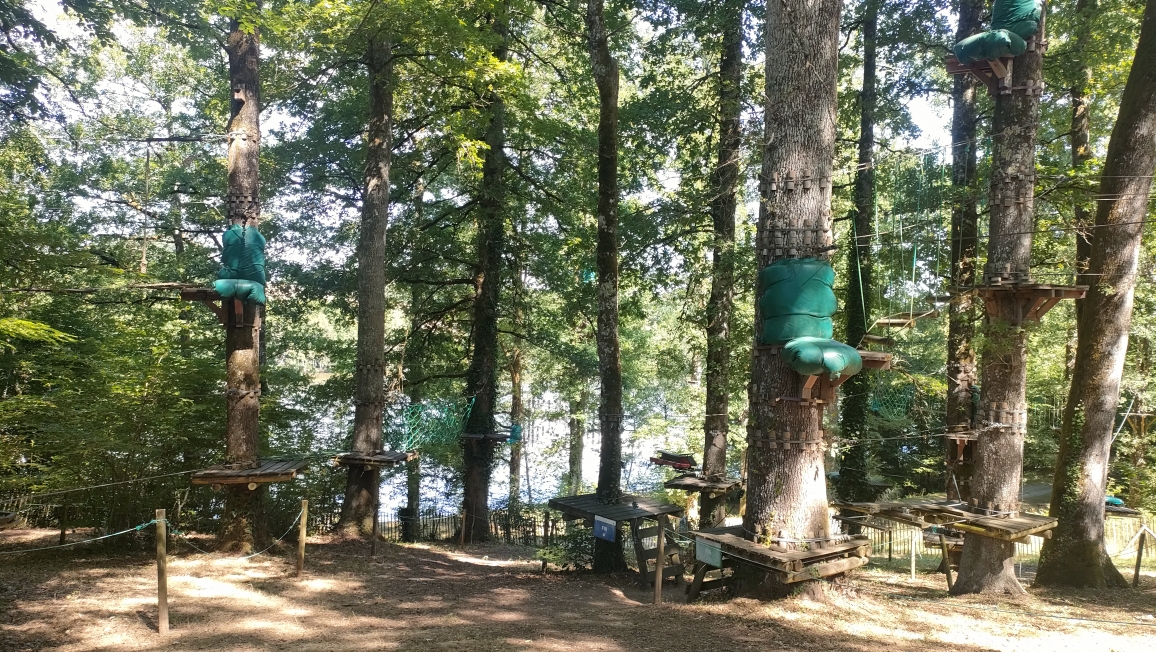 Dordogne: Une base de loisirs dans 100 hectares de verdure